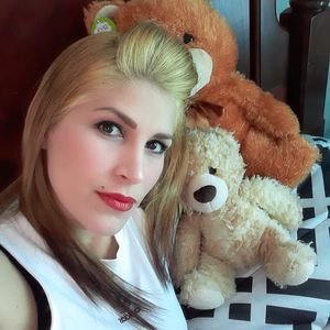 Meet your Posher, Mariela l